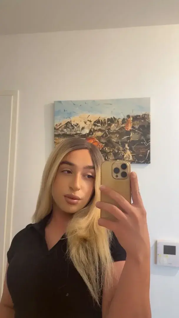 Leak & nude 23 — Ninatravestie25