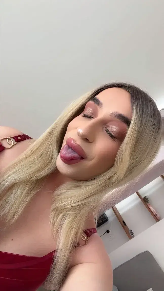 Leak & nude 12 — Ninatravestie25