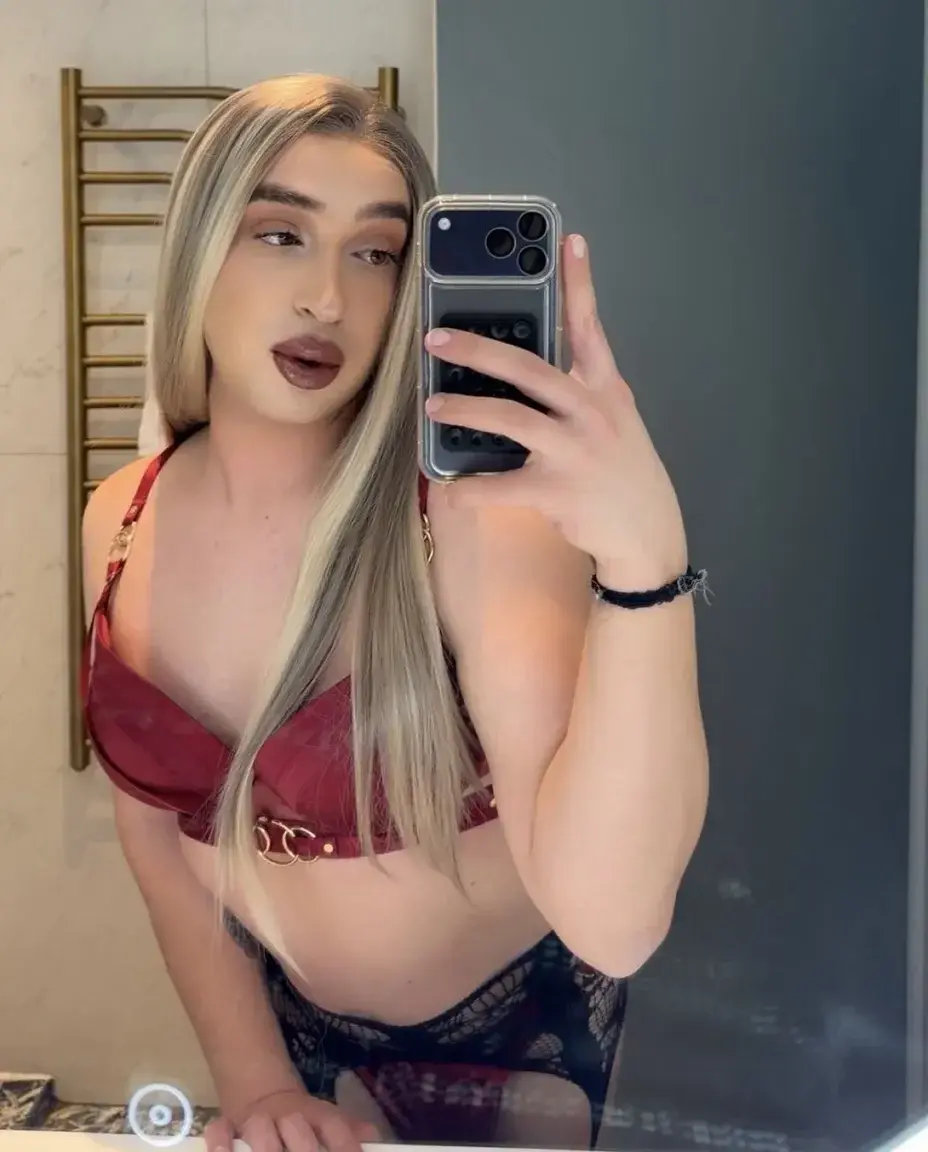 Leak & nude 14 — Ninatravestie25