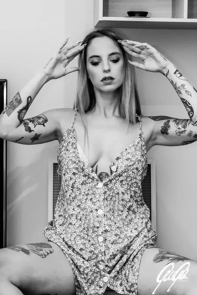 Leak & nude 1 — Brokenmirror