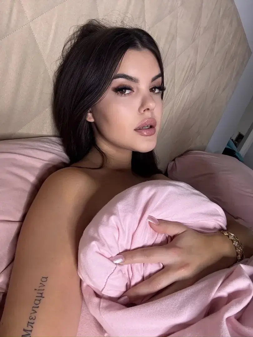 Leak & nude 5 — Larabenjamina