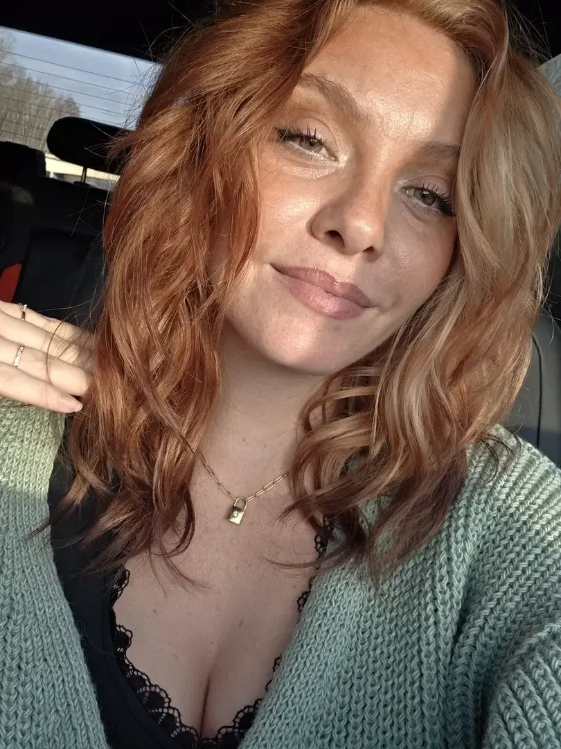 Leak public de Gindy — « Abo et renouvellement gratuit sans code 🎁Profites-en! » (nude) sur MYM