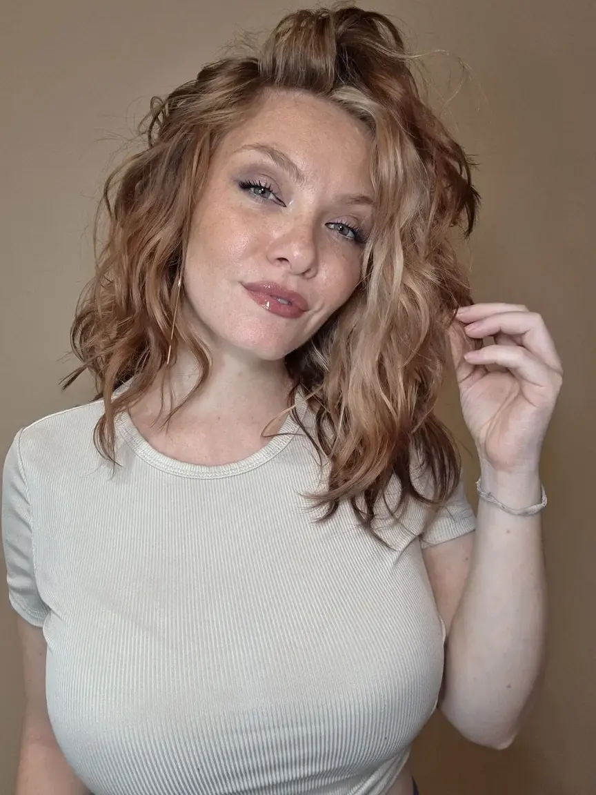 Leak & nude MYM — gindy : « Abonne-toi gratuitement et découvre en privé tout ce que j’ai envie de te faire 🥵 » (MYM)