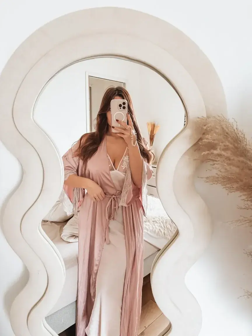 Leak & nude MYM — Melodymoodsecret : « Good morning 🌸 » (MYM)