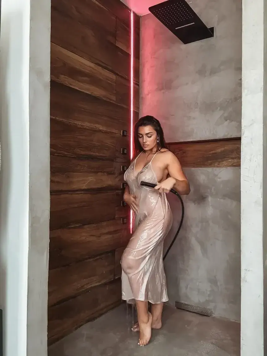 Leak & nude MYM — Melodymoodsecret : « Nouveau shooting photo et vidéo en ligne sur mon compte 🔥Profitez-en , -20% sur tout nouvel abonnement avec le code : HEAT20#sexy #hot #lingerie #shower » (MYM)