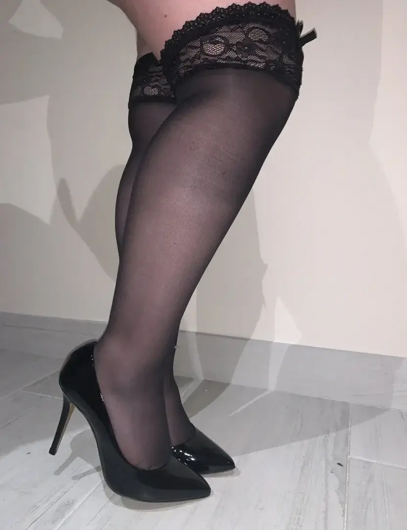 Leak & nude 2 — Feetkaly