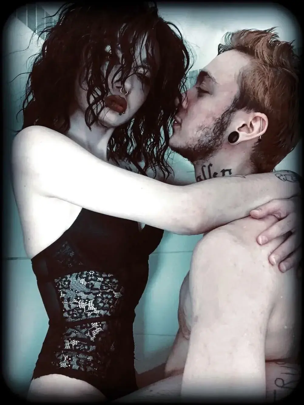 Leak & nude MYM — Loki_rat_man : « Vous aussi vous pouvez tenir une si belle beauté dans vos bras, sois un bain ? 🥵 » (MYM)