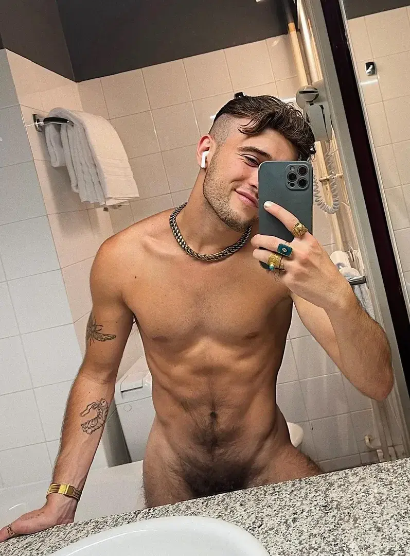 Leak & nude 2 — SimonVendeme