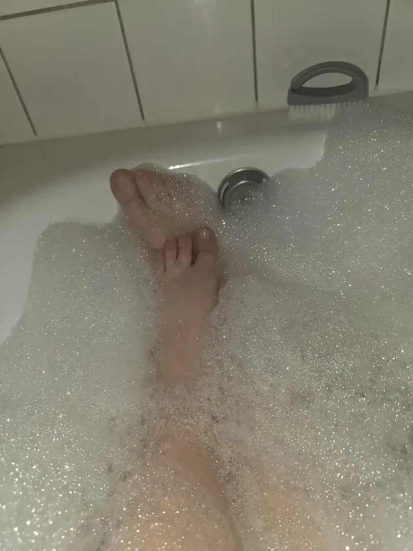 Leak & nude 7 — Pieds_anastasia