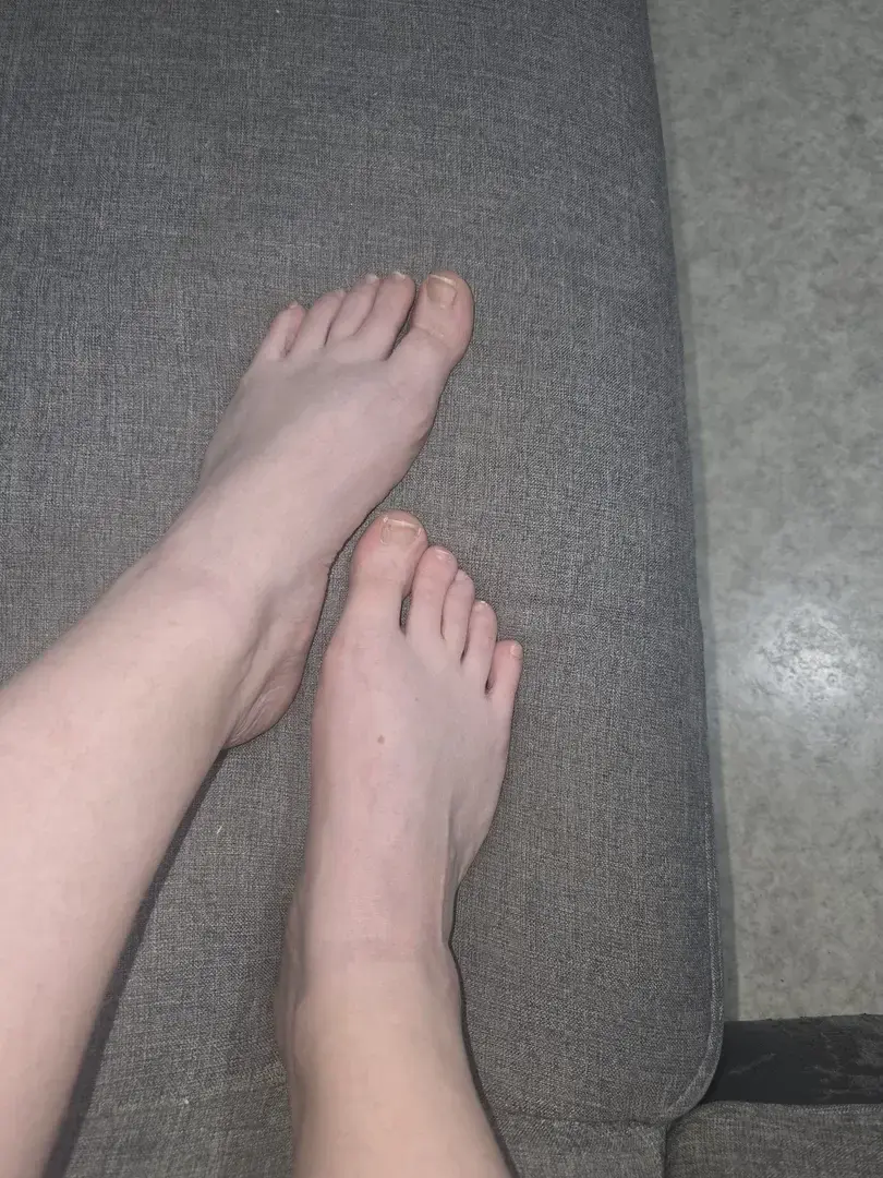 Leak & nude 12 — Pieds_anastasia