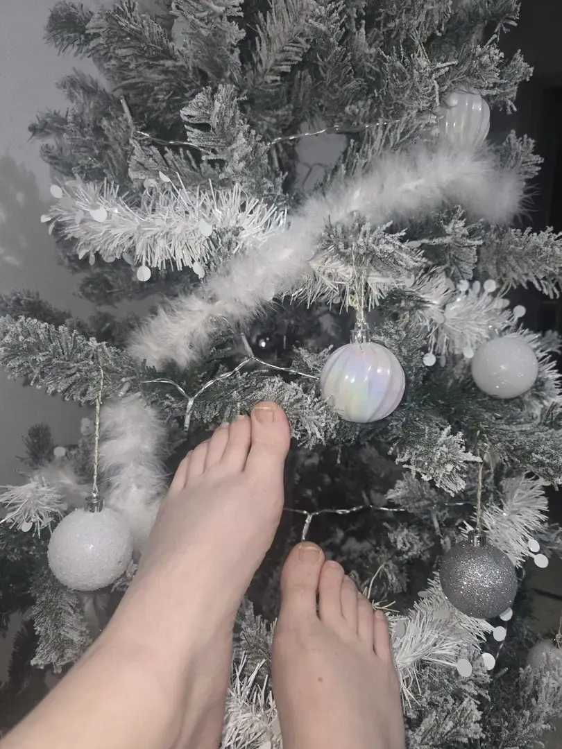 Leak & nude 13 — Pieds_anastasia
