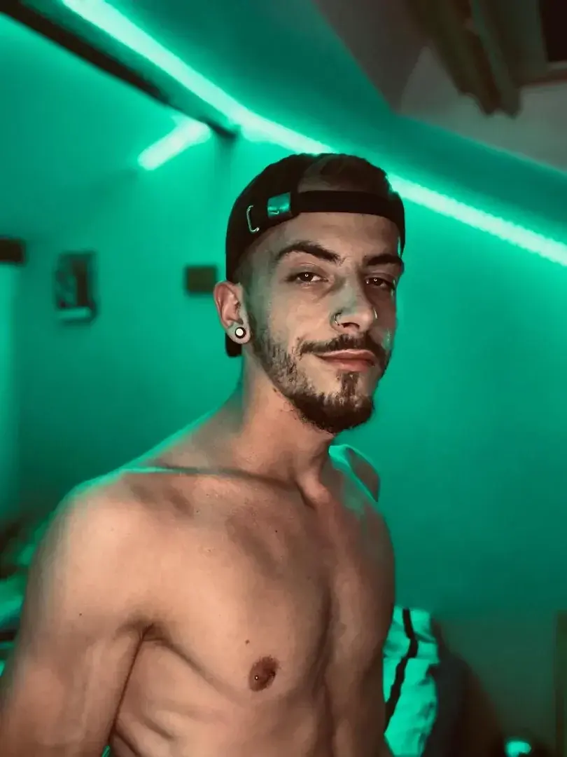 Leak & nude 4 — Alexoparis