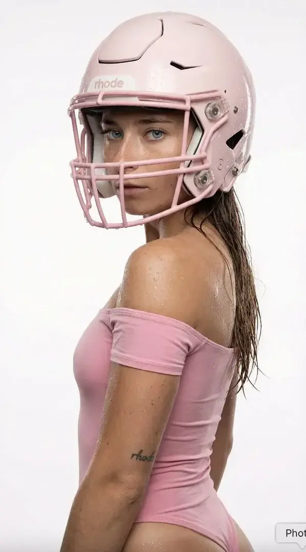 je crois que je fantasme à l'idée de le faire dans cette tenue hihi