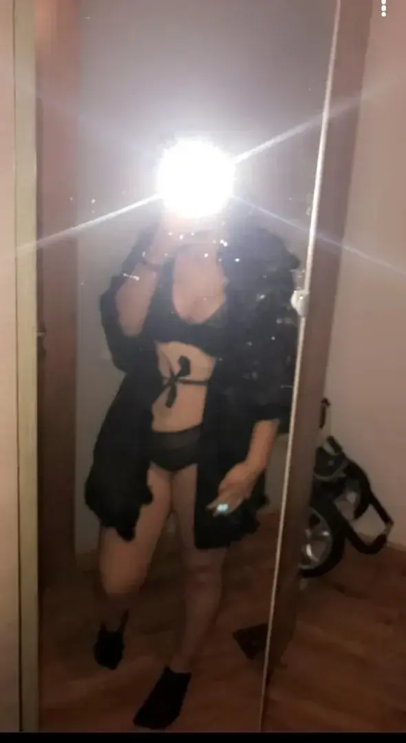 Leak & nude 2 — Mom_67