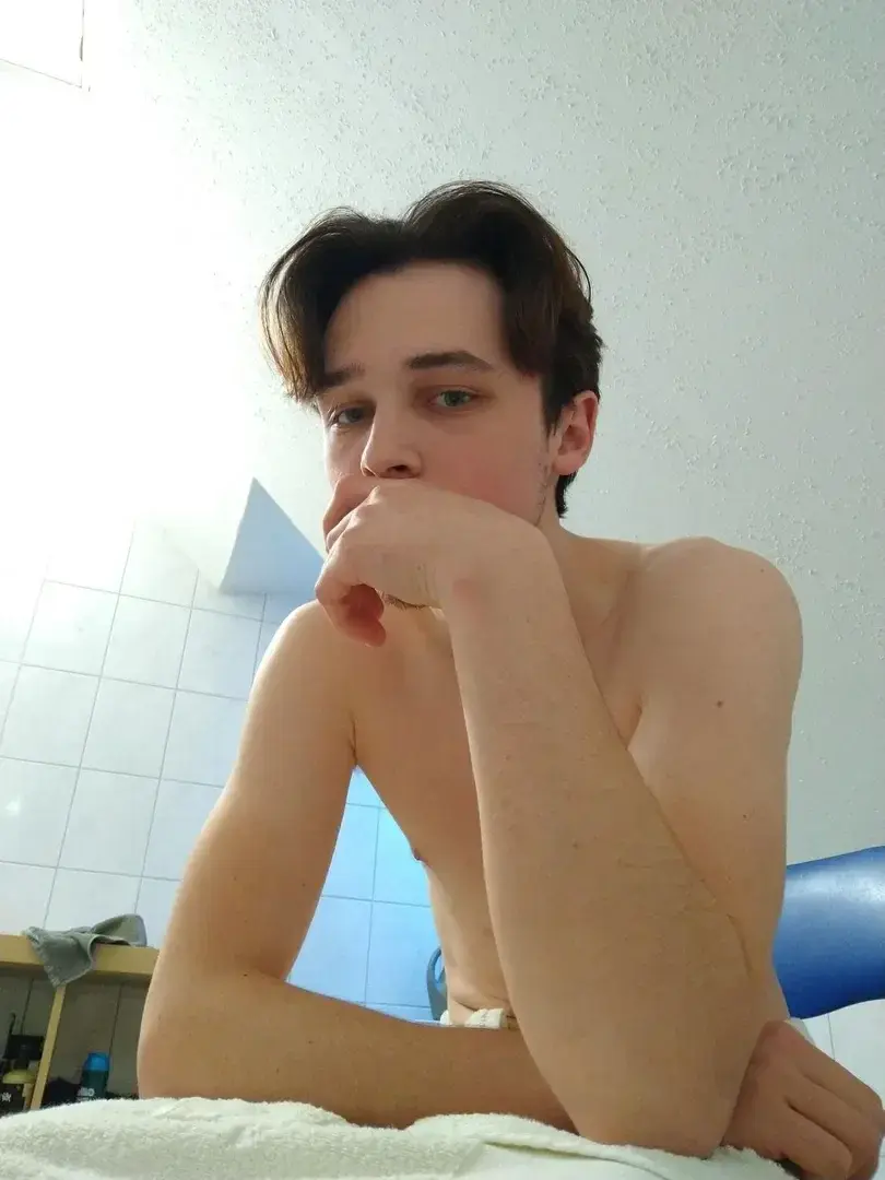 Leak & nude 3 — Aztharo