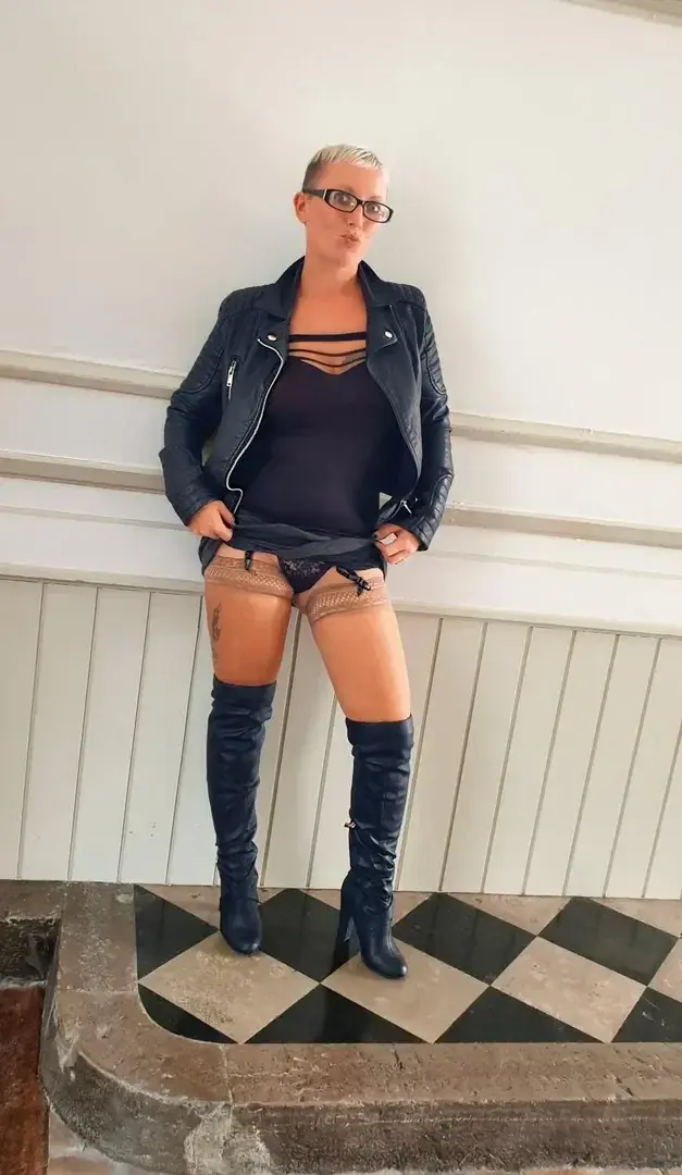 Leak & nude 7 — Angelsexy