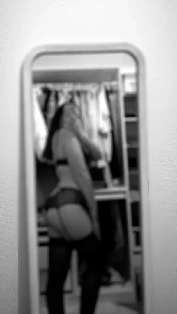 Leak & nude 2 — Aduxx