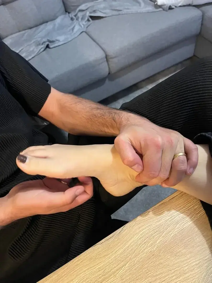 Leak & nude 1 — Toes