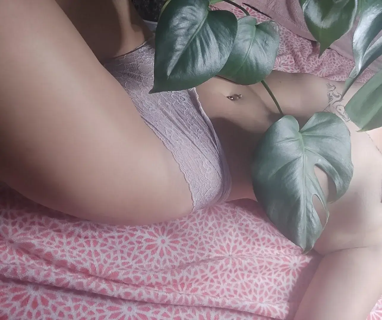 Leak & nude 1 — Dom_artistique