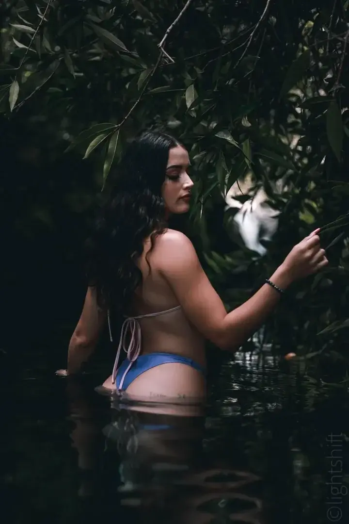 Leak & nude 2 — Light_shift_