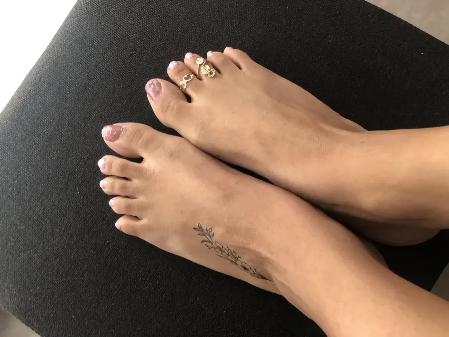 Photo de couverture de Cecilemetissefeet