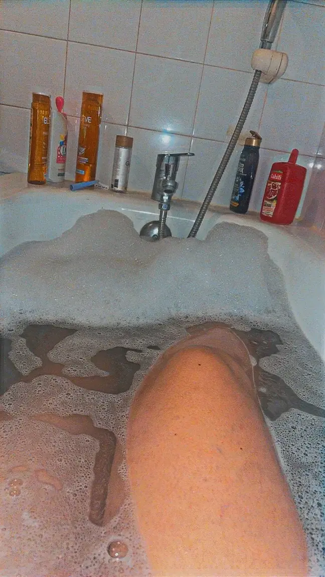 Leak & nude 3 — Emilie80