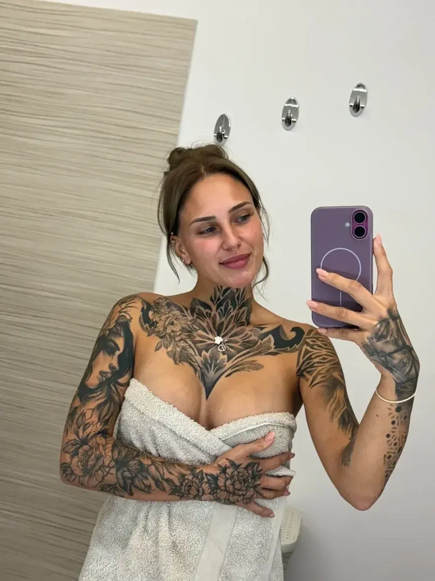 Leak & nude MYM — vanessamariehay : « kommst du mit?💦 » (MYM)