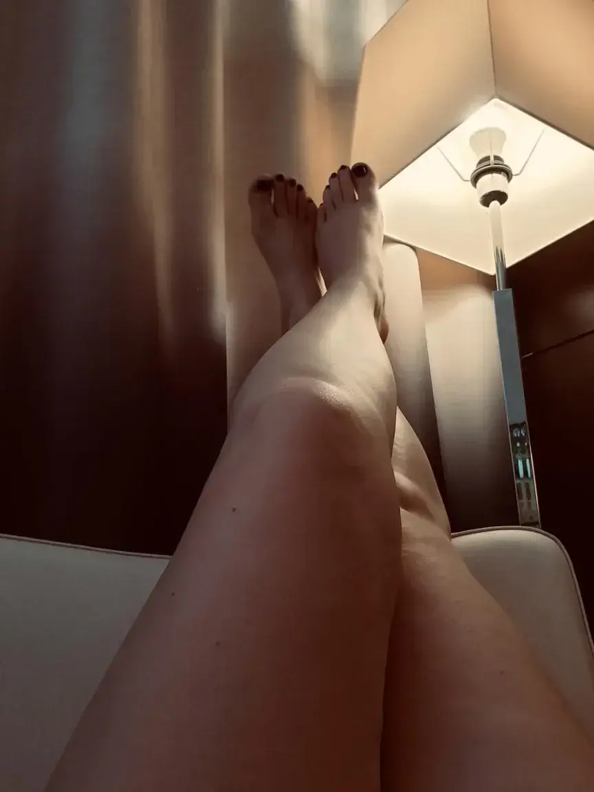 Leak & nude 2 — Iittle_flower_feet