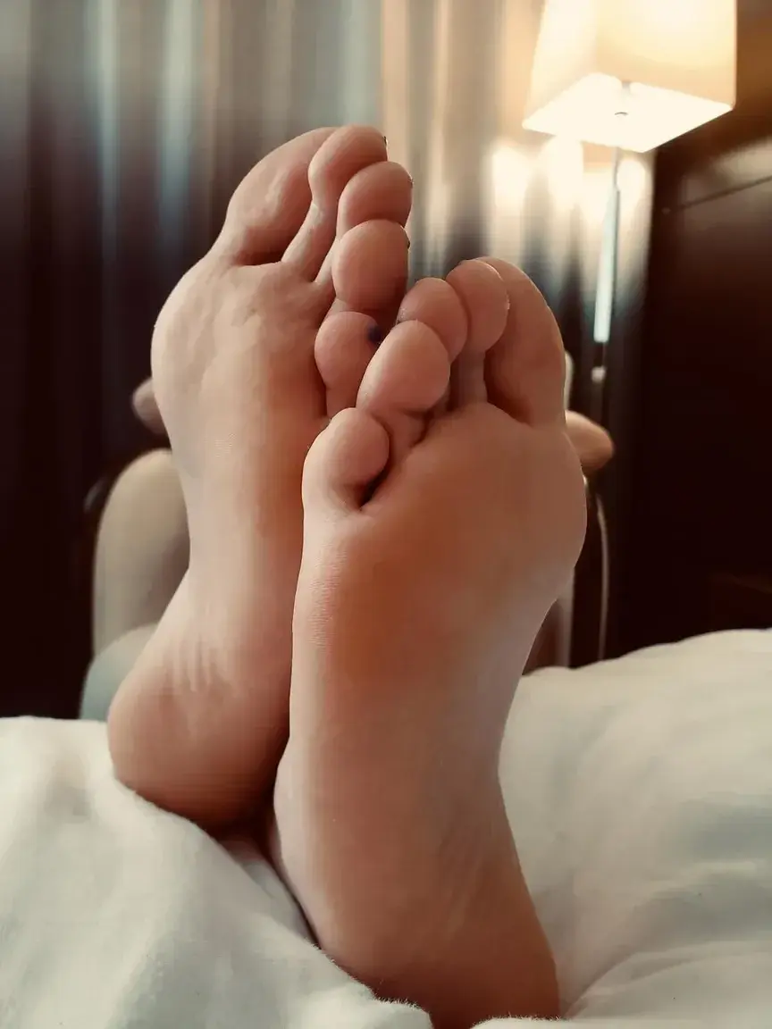 Leak & nude 4 — Iittle_flower_feet