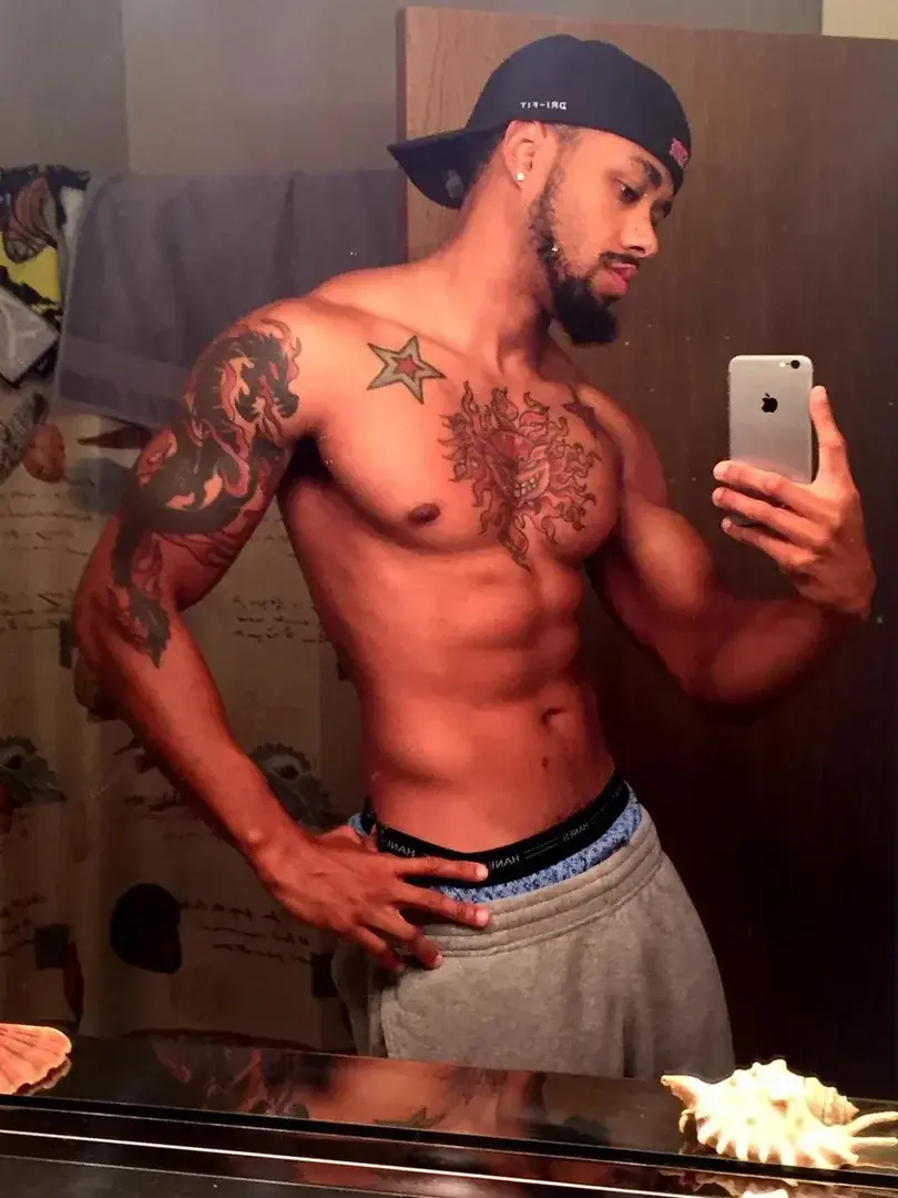Leak & nude 1 — Lotofboys