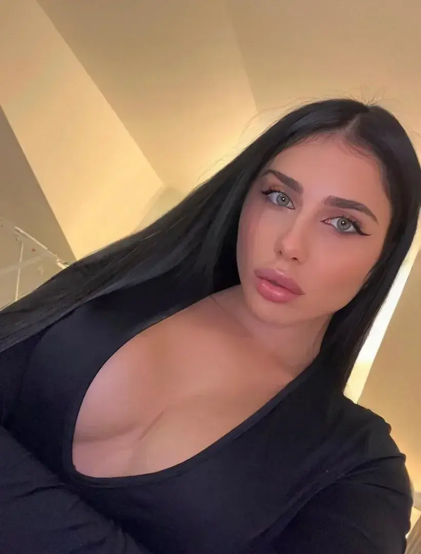 Oliviahouston - Photo exclusive MYM 15 | French Modèles