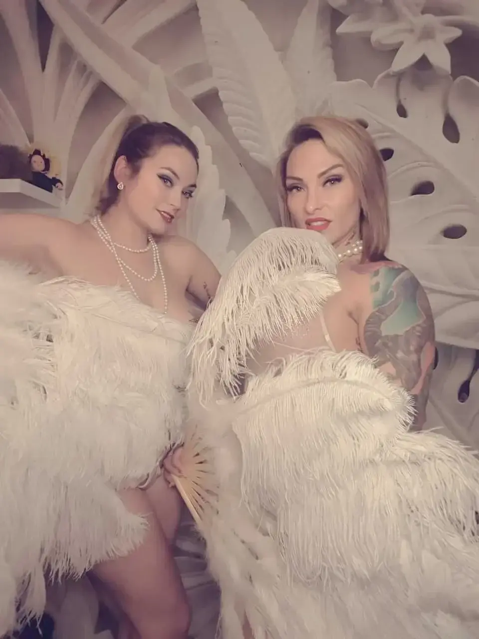 Leak & nude MYM — prissou44 : « Petit Duo avec Ludmila_vontease, que tu peux retrouver sur Mym également » (MYM)