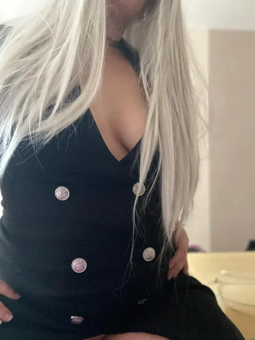 Leak & nude 1 — theinfernalsuccubia