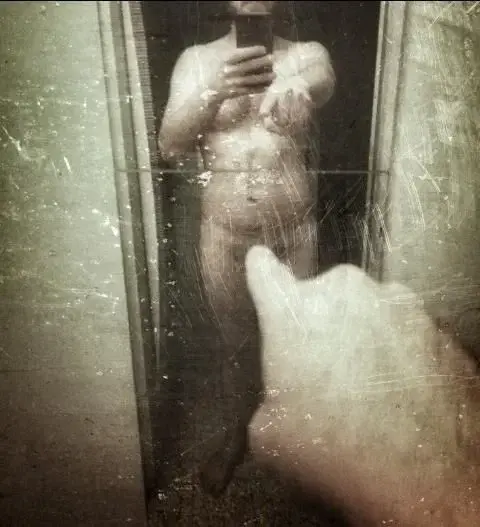 Leak & nude 2 — Brioche