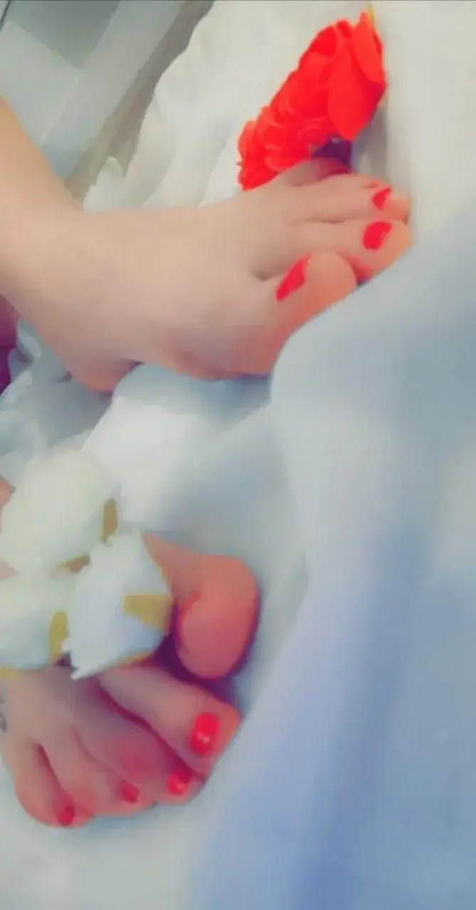 Leak & nude 2 — Nicesexyfeet