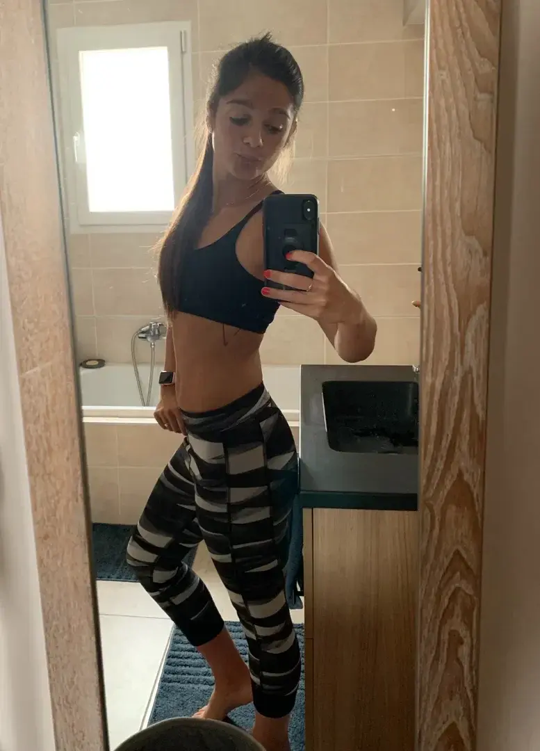 Leak & nude 2 — July-sexy