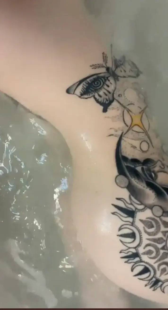 Leak & nude 3 — girltatoo