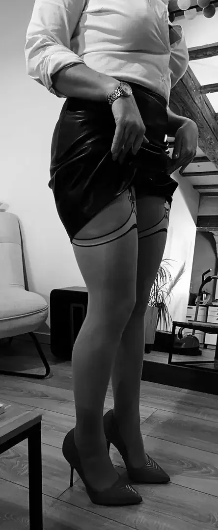 Leak & nude 2 — Satinemia