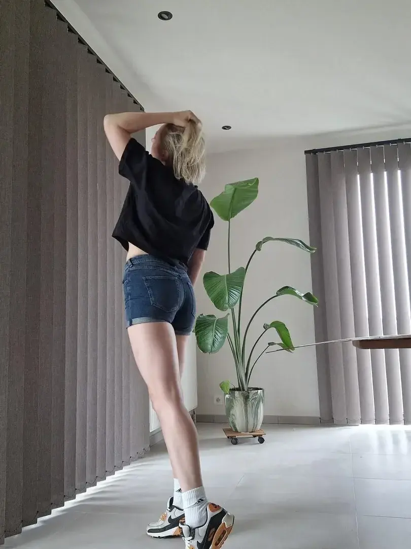 Leak & nude 1 — fullgarance