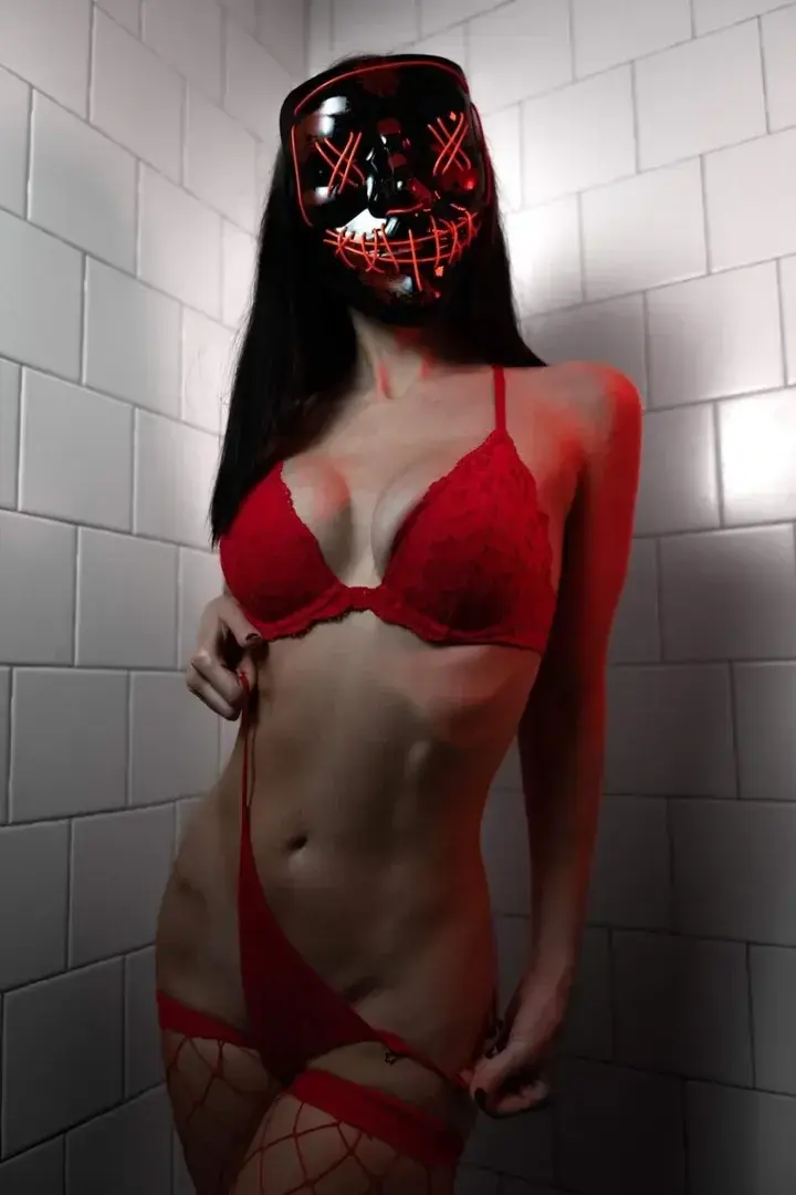 Leak & nude 3 — Basseffects_