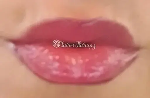 #sexy #photo #passion #art #courbes #femme #sensualite #cuir #pose #bouche #lèvres