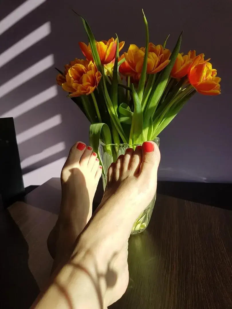 Leak & nude 10 — Bare_feet_girl
