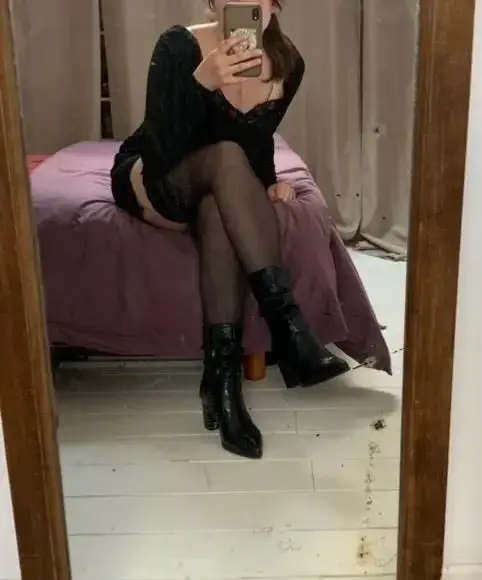 Leak & nude 4 — _mia_julliena