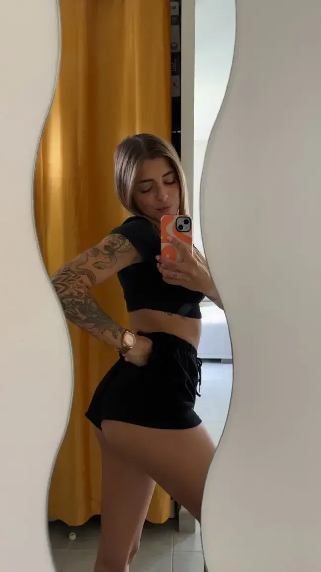 Leak & nude MYM — Petitabricot : « MYM à 0€ - Code : GRATUIT » (MYM)