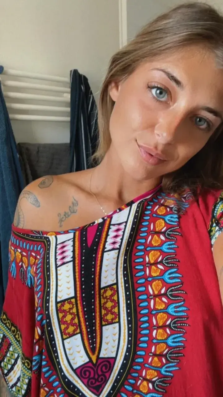 Leak & nude MYM — Petitabricot : « Des vibes positives. » (MYM)