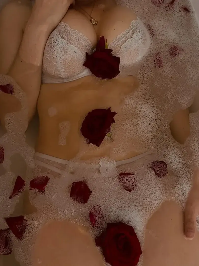 Leak & nude 1 — Lucy_venus