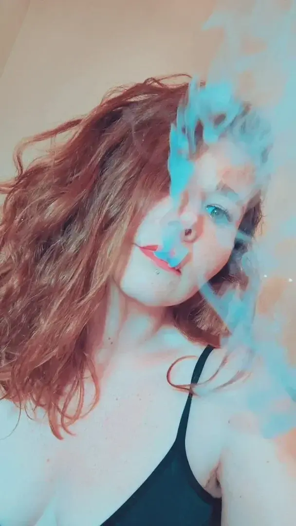 Leak & nude MYM — The_curves_of_flora : « média » (MYM)