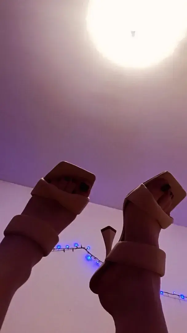 Leak & nude 1 — Petitemiss__