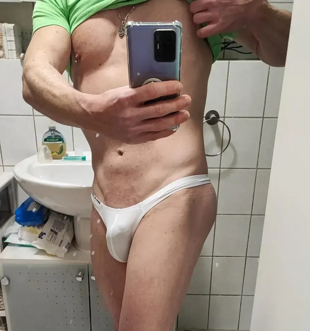 Leak & nude 10 — White_cat_22
