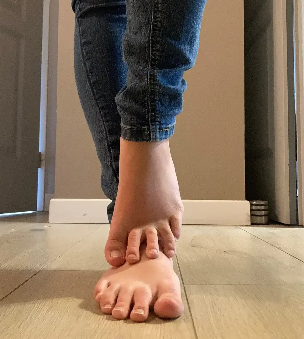 Leak & nude 3 — Joliespiedsgirly